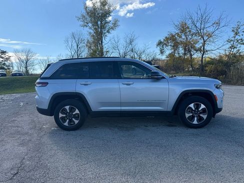 Used 2024 Jeep Grand Cherokee Limited 4xe image 13