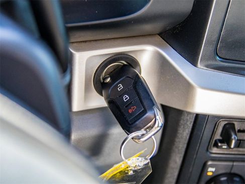 Used 2024 Ford F350 XL w/ FX4 Off-Road Package image 28