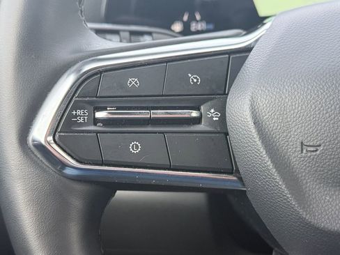 Used 2025 Chevrolet Equinox LT image 14