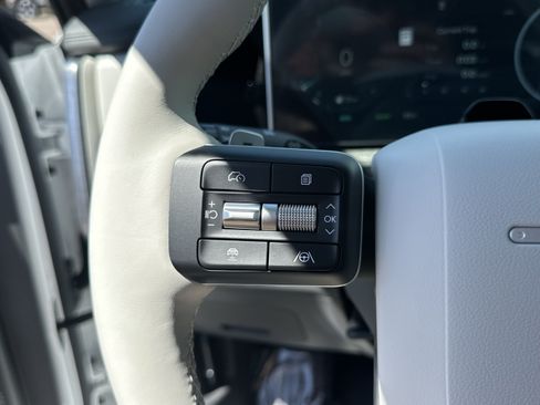 New 2027 Hyundai Santa Fe Limited FWD image 30