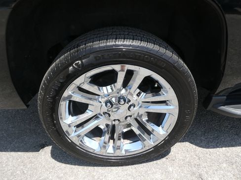 Used 2019 Chevrolet Tahoe LT AWD/4WD image 33