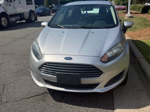 Used 2016 Ford Fiesta SE FWD image 7