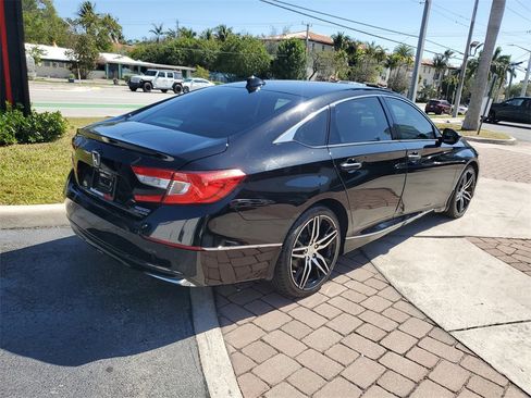 Used 2021 Honda Accord Touring image 6