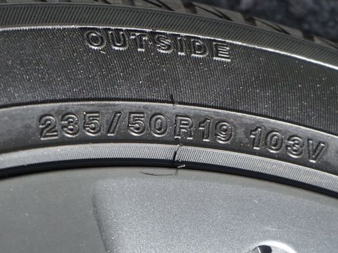 Used 2016 Toyota Sienna SE image 45