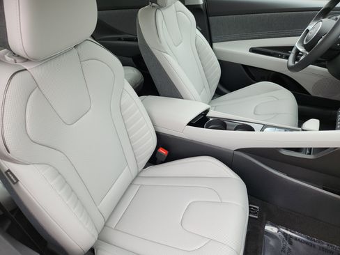 New 2026 Hyundai Elantra Limited image 11