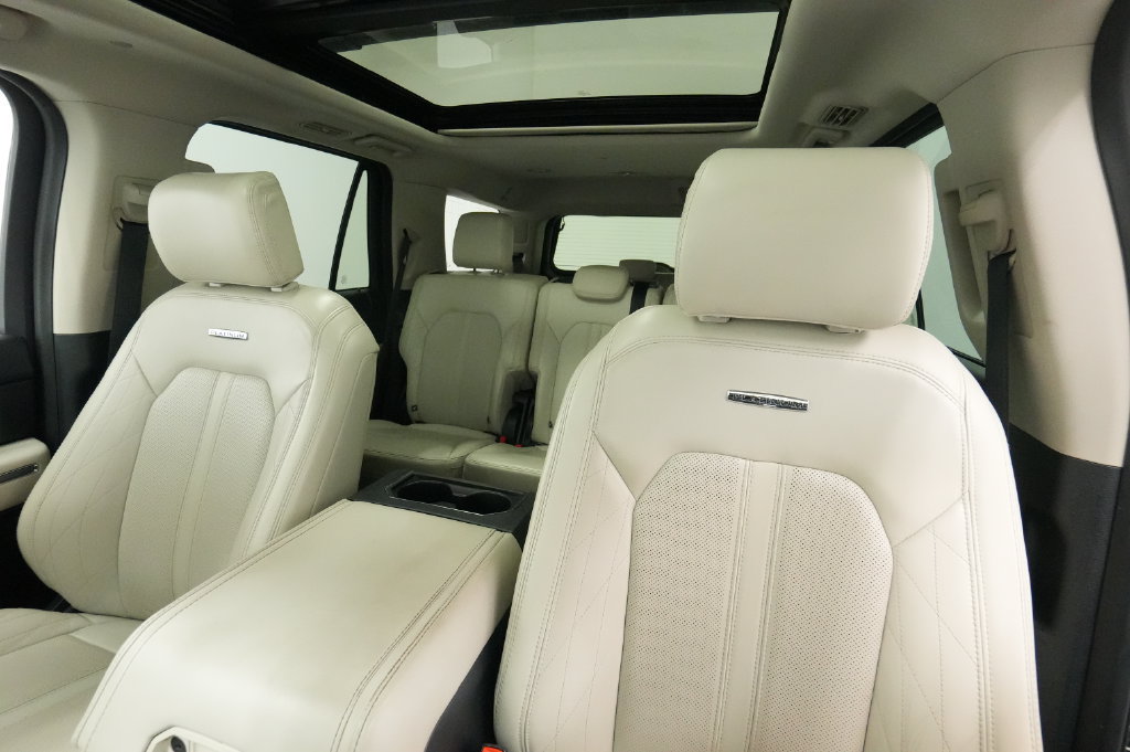 Used 2020 Ford Expedition Platinum AWD/4WD image 14