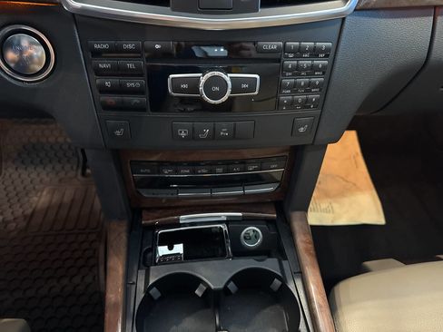 Used 2013 Mercedes-Benz E 350 4MATIC Sedan w/ Premium 1 Pkg image 22