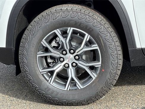 New 2026 GMC Acadia AT4 w/ Luxury Package image 34