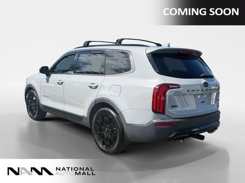 Used 2021 Kia Telluride SX w/ Nightfall Edition Package AWD/4WD image 3