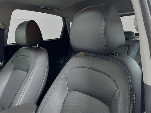 Used 2022 Hyundai Kona Limited image 22