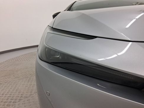 Used 2023 Toyota Prius Limited image 12