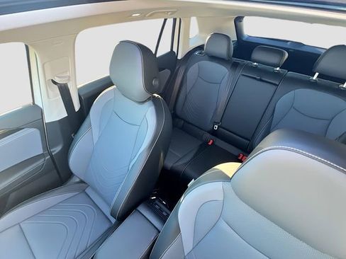 New 2026 Volkswagen Tiguan SE AWD/4WD image 20