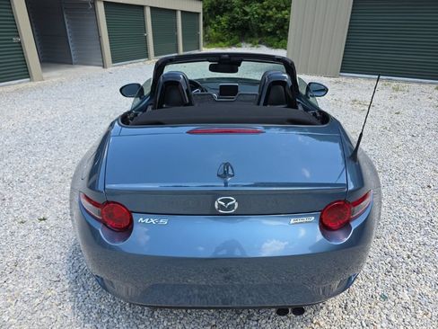 Used 2017 MAZDA MX-5 Miata Grand Touring RWD image 4
