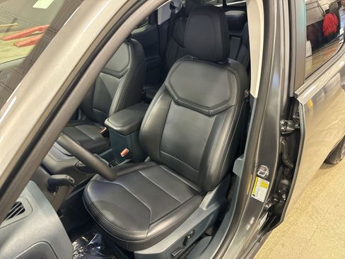 Used 2024 Ford Maverick Lariat w/ Black Appearance Package image 19