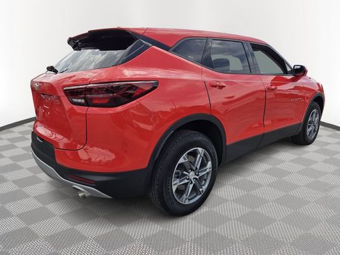 Used 2025 Chevrolet Blazer LT w/ Driver Confidence Package FWD image 7