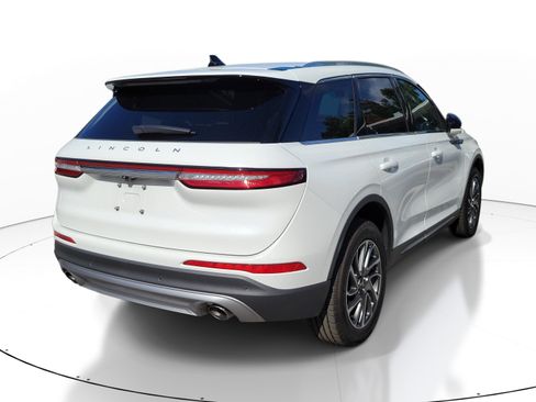 Used 2022 Lincoln Corsair AWD w/ Equipment Group 101A image 6