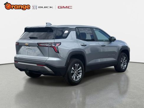 Used 2026 Chevrolet Equinox LT FWD image 3