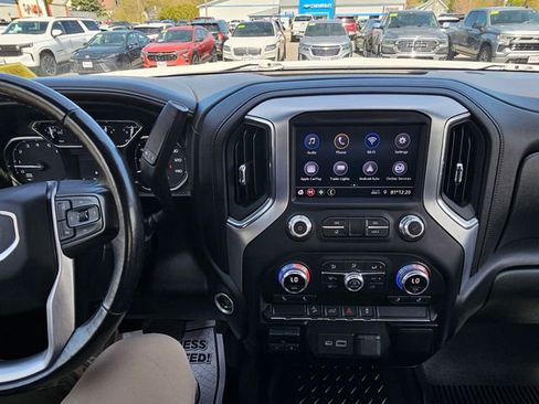 Certified 2022 GMC Sierra 3500 SLE w/ SLE Convenience Package AWD/4WD image 17