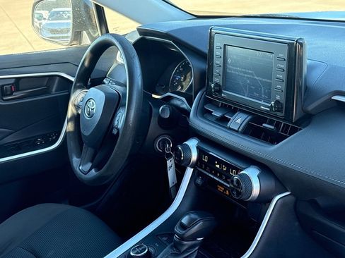 Used 2022 Toyota RAV4 LE image 35