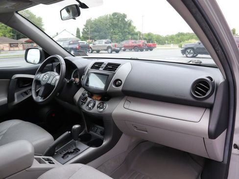 Used 2011 Toyota RAV4 Limited w/ Limited Extra Value Pkg AWD/4WD image 20