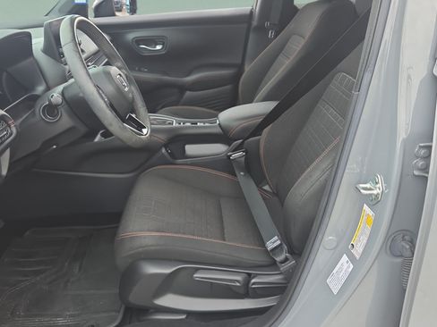 Used 2024 Honda HR-V Sport image 9