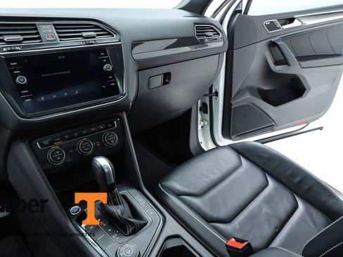 Used 2021 Volkswagen Tiguan SEL Premium R-Line image 23