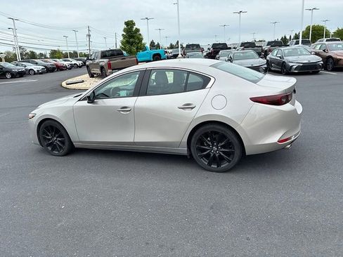 Used 2024 MAZDA MAZDA3 s FWD image 13