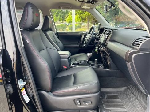 Used 2019 Toyota 4Runner TRD Off-Road Premium AWD/4WD image 9