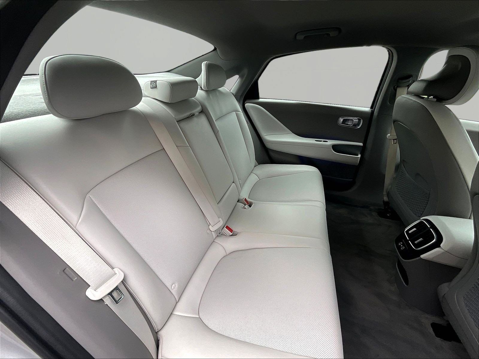 Used 2024 Hyundai Ioniq 6 SEL AWD/4WD image 25