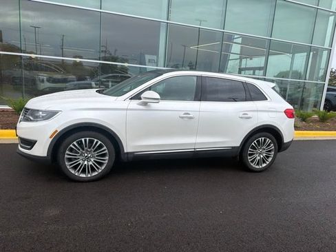 Used 2017 Lincoln MKX Reserve w/ Lincoln MKX Climate Package AWD/4WD image 19