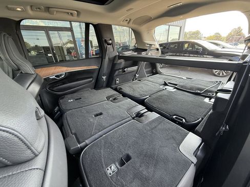Used 2024 Volvo XC90 B6 Plus image 58