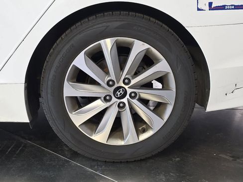 Used 2017 Hyundai Sonata Sport image 12