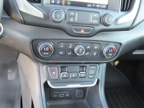 Used 2020 GMC Terrain SLE w/ Driver Convenience Package image 23
