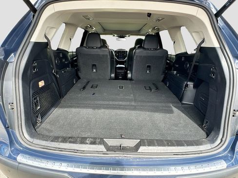 Used 2023 Subaru Ascent Limited w/ Technology Package image 34