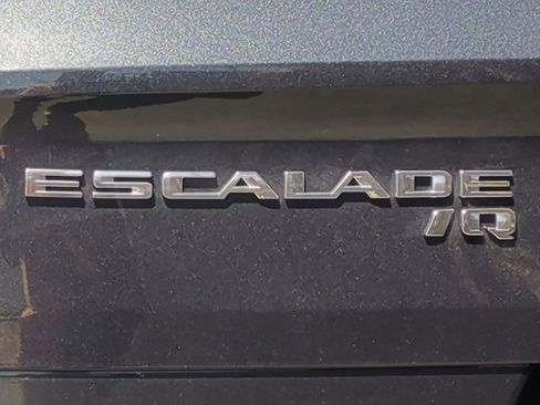 Used 2025 Cadillac Escalade IQ Luxury 1 AWD/4WD image 10