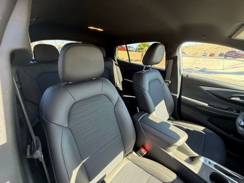 Certified 2025 Buick Envista Preferred image 14