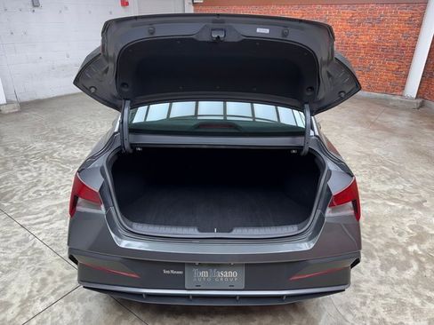 Used 2024 Hyundai Elantra SEL image 26