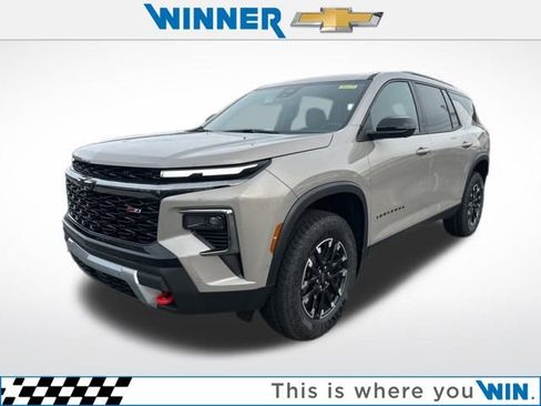 New 2026 Chevrolet Traverse Z71 w/ Enhanced Driving Package image 1