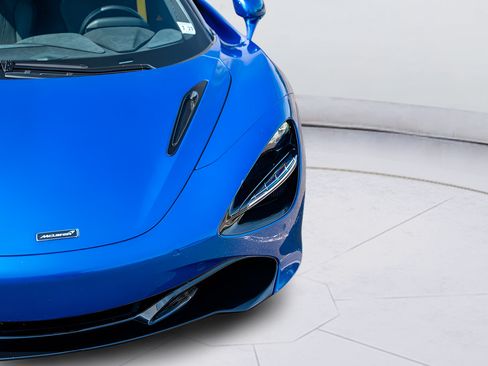 Used 2022 McLaren 720S Spider RWD image 7
