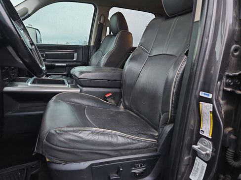 Used 2014 RAM 3500 Laramie Longhorn image 17