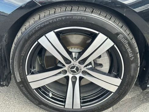 Used 2025 Mercedes-Benz C 300 4MATIC Sedan image 13