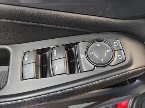 Used 2023 Chevrolet Traverse LT AWD/4WD image 32