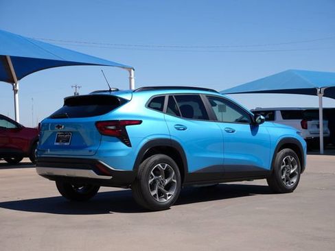 New 2026 Chevrolet Trax LT w/ Driver Confidence Package image 4