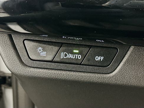 Used 2025 BMW X2 xDrive28i image 17