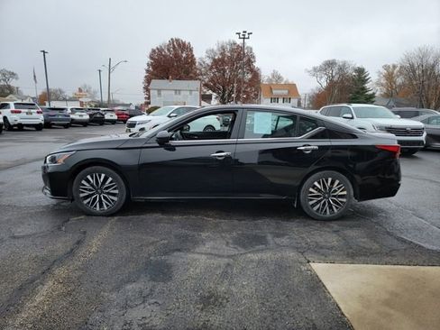 Used 2024 Nissan Altima 2.5 SV image 4