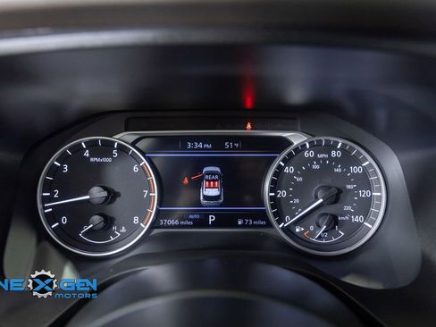 Used 2023 Nissan Rogue S AWD/4WD image 16