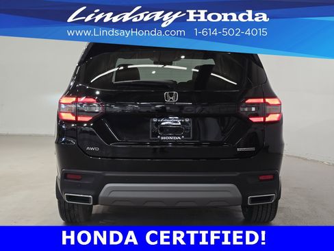 Used 2023 Honda Pilot Touring image 5