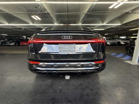 Used 2024 Audi Q8 e-tron Premium AWD/4WD image 7