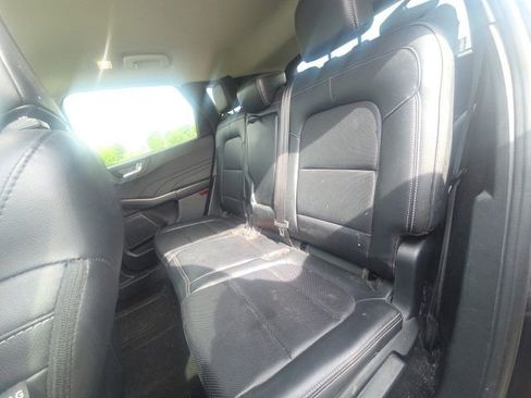 Used 2021 Ford Escape Titanium AWD/4WD image 18