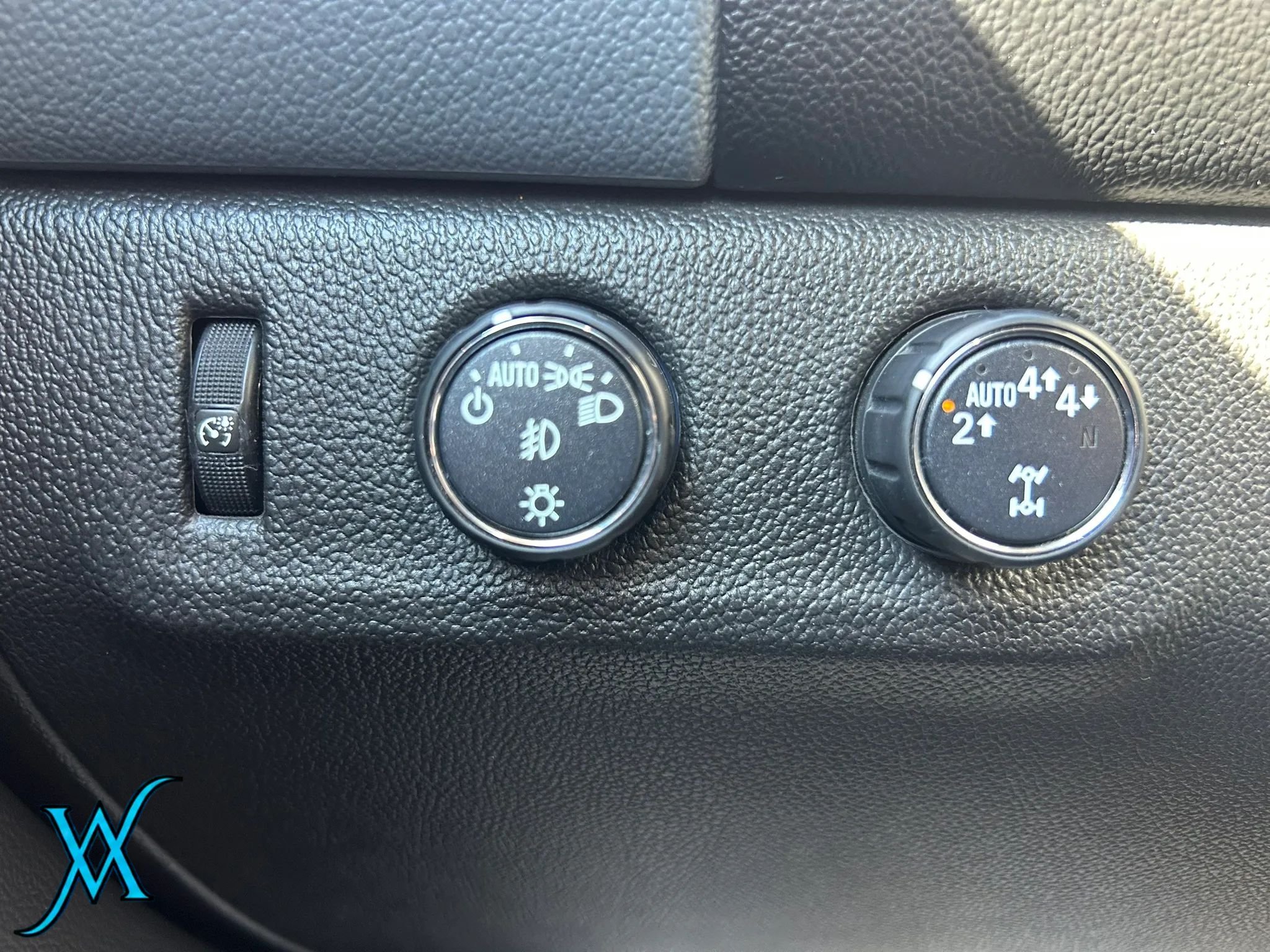 Used 2018 Chevrolet Colorado Z71 AWD/4WD image 38